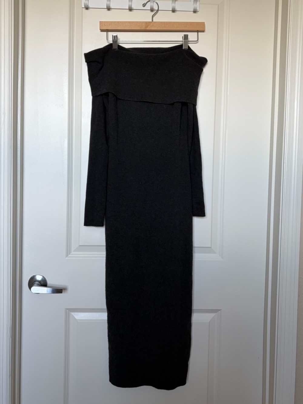 Aritzia Wilfred Grey Off-Shoulder Long Sleeve Knit Dress - Picture 2 of 4